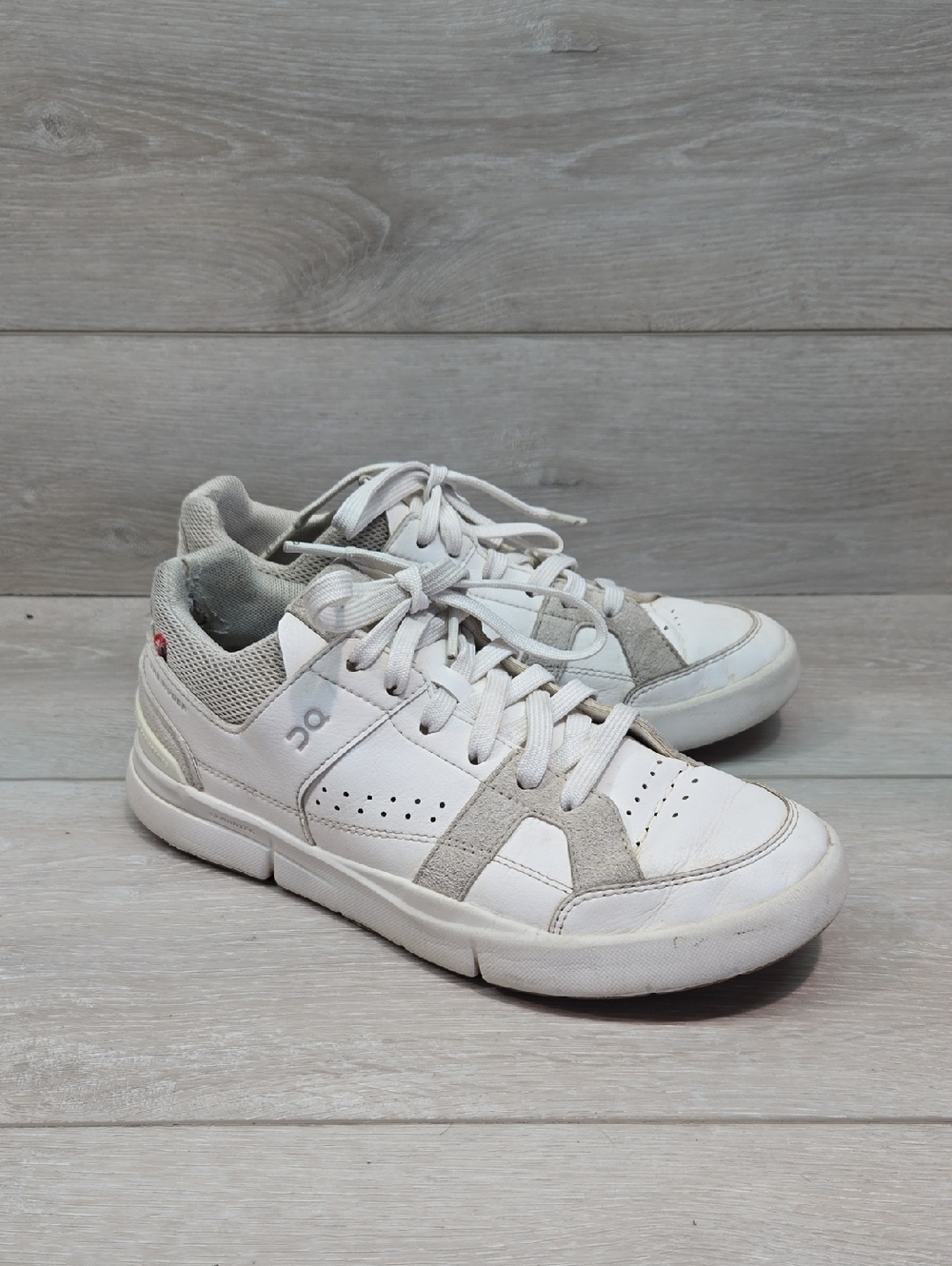 On Running Women Running Keds Leather White Casual Sneakers Shoes Sz 7